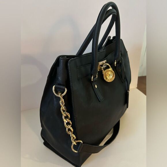 Michael Kors Black Hamilton bag lock and key should bag - Picture 3 of 9